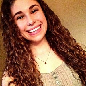 Meet your Posher, Lucie